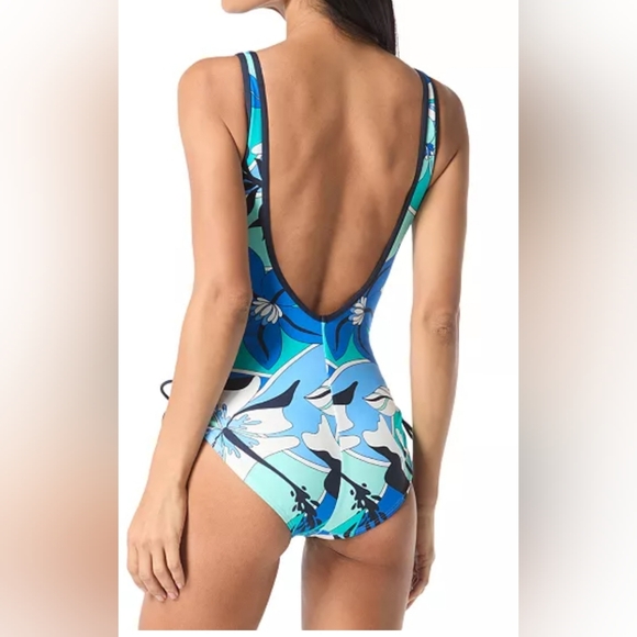 NWT, Coco Contour, Multicolored, Stellar Print, 1pc Swimsuit - Ladies 12/36c - Picture 3 of 10